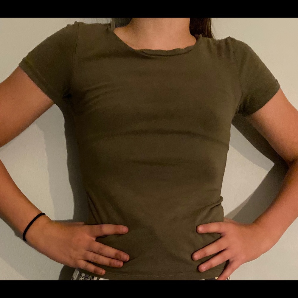 Women’s tight fit shirt